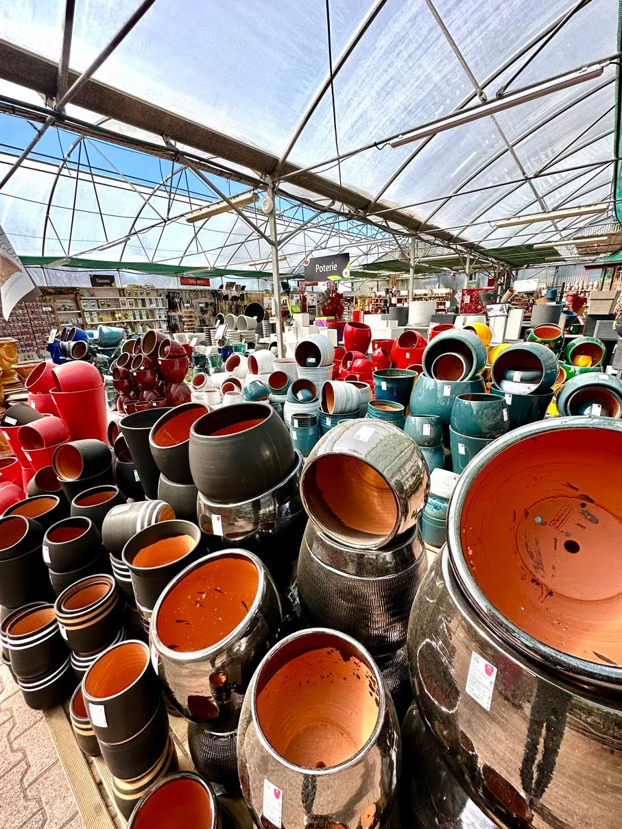 Poterie et contenants à la jardinerie d’Albi